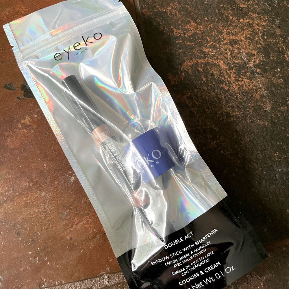 Eyeko double act eye shadow stick w/sharpener